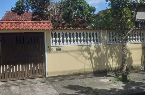 Casa com 2 Quartos à venda