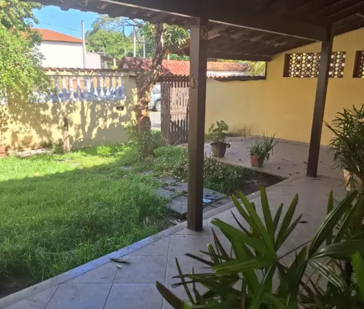 Casa com 2 Quartos à venda