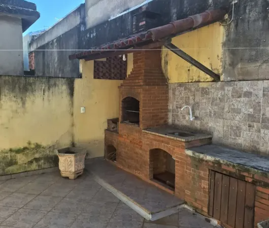 Casa com 2 Quartos à venda